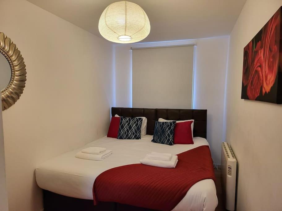 Sleeps 6 On Separate Beds, 4 Smart Tvs, Netflix
